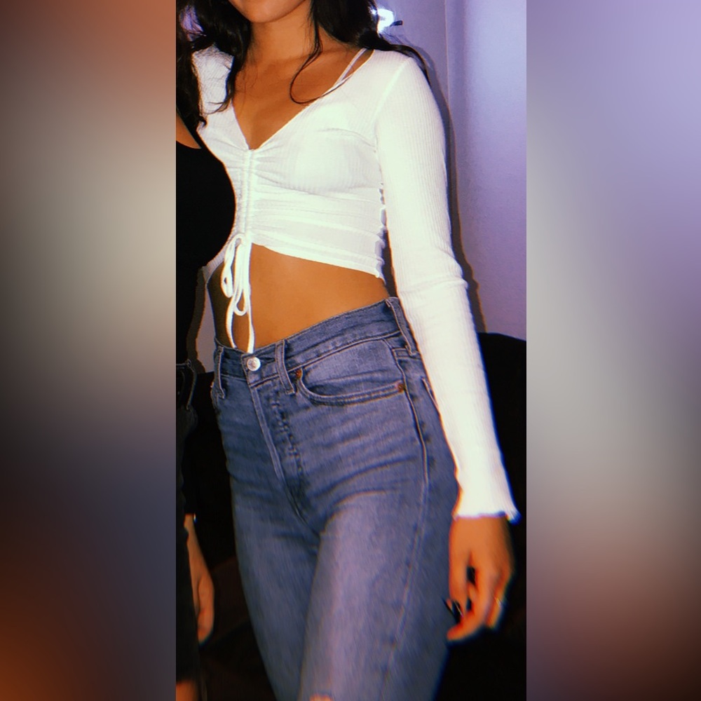 Cropped long sleeve 🤍